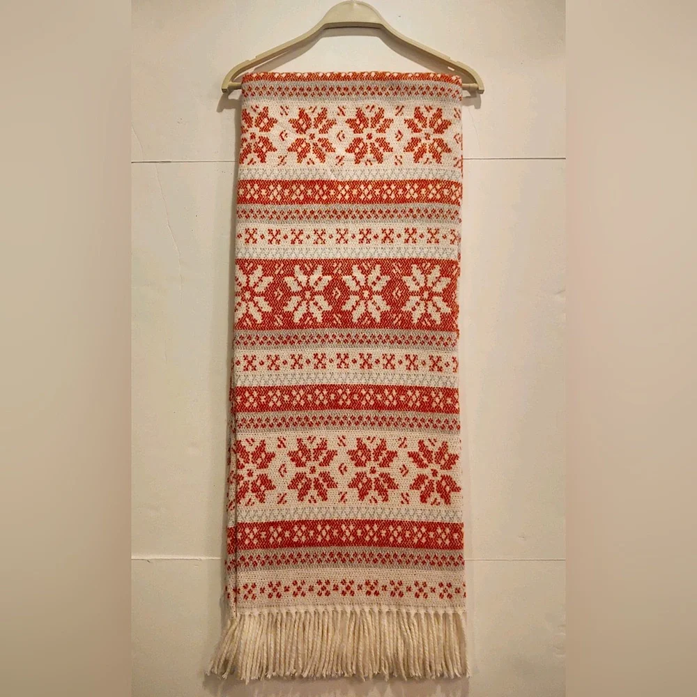 🎁Texteis Penedo Holiday Throw Blanket - Iced Red Snowflakes